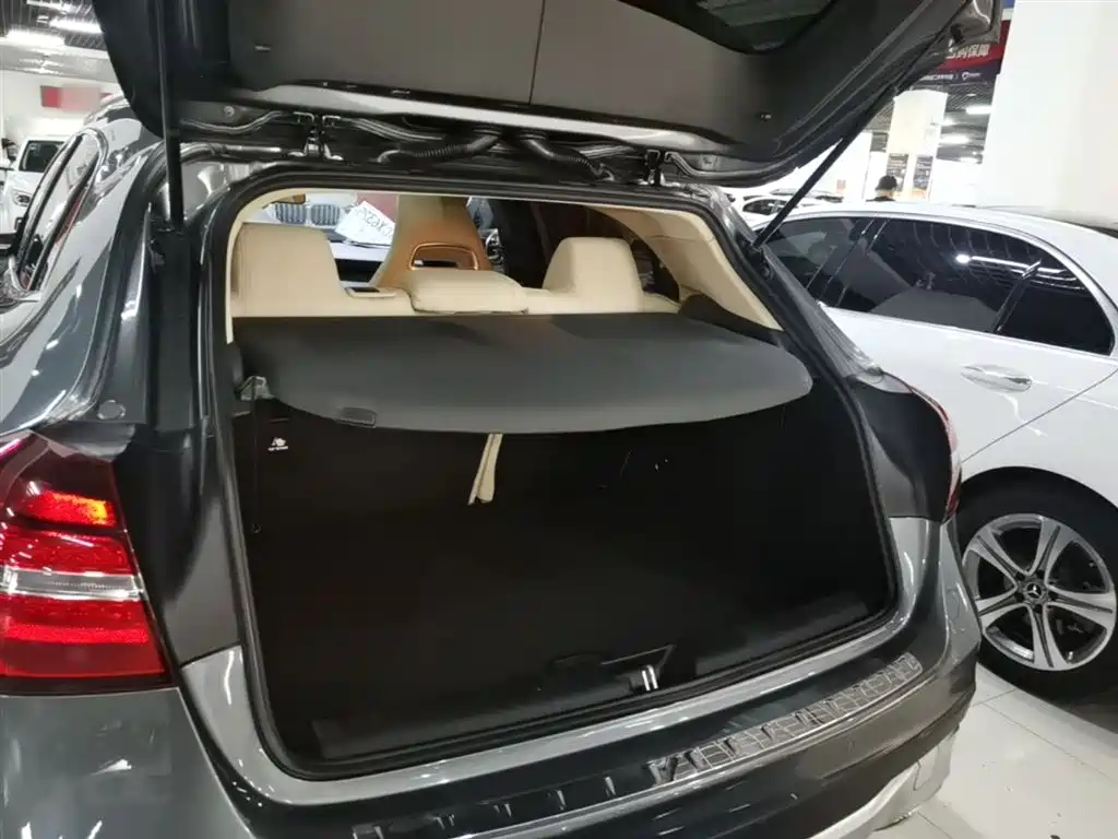 Mercedes-Benz GLA 2017 GLA 220 4MATIC Fashion фото 19
