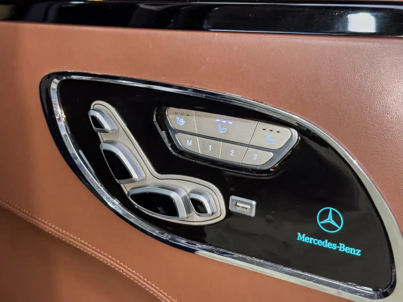 Mercedes-Benz Vito 2020 2.0T Business Edition (7-seater) фото 19