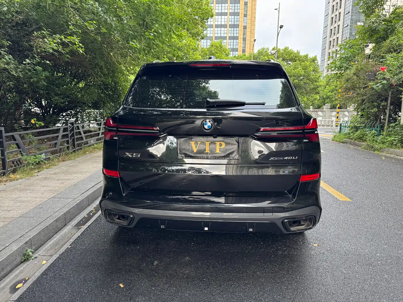 BMW X5 2026 2026 xDrive 40Li M Sport Night Edition Package