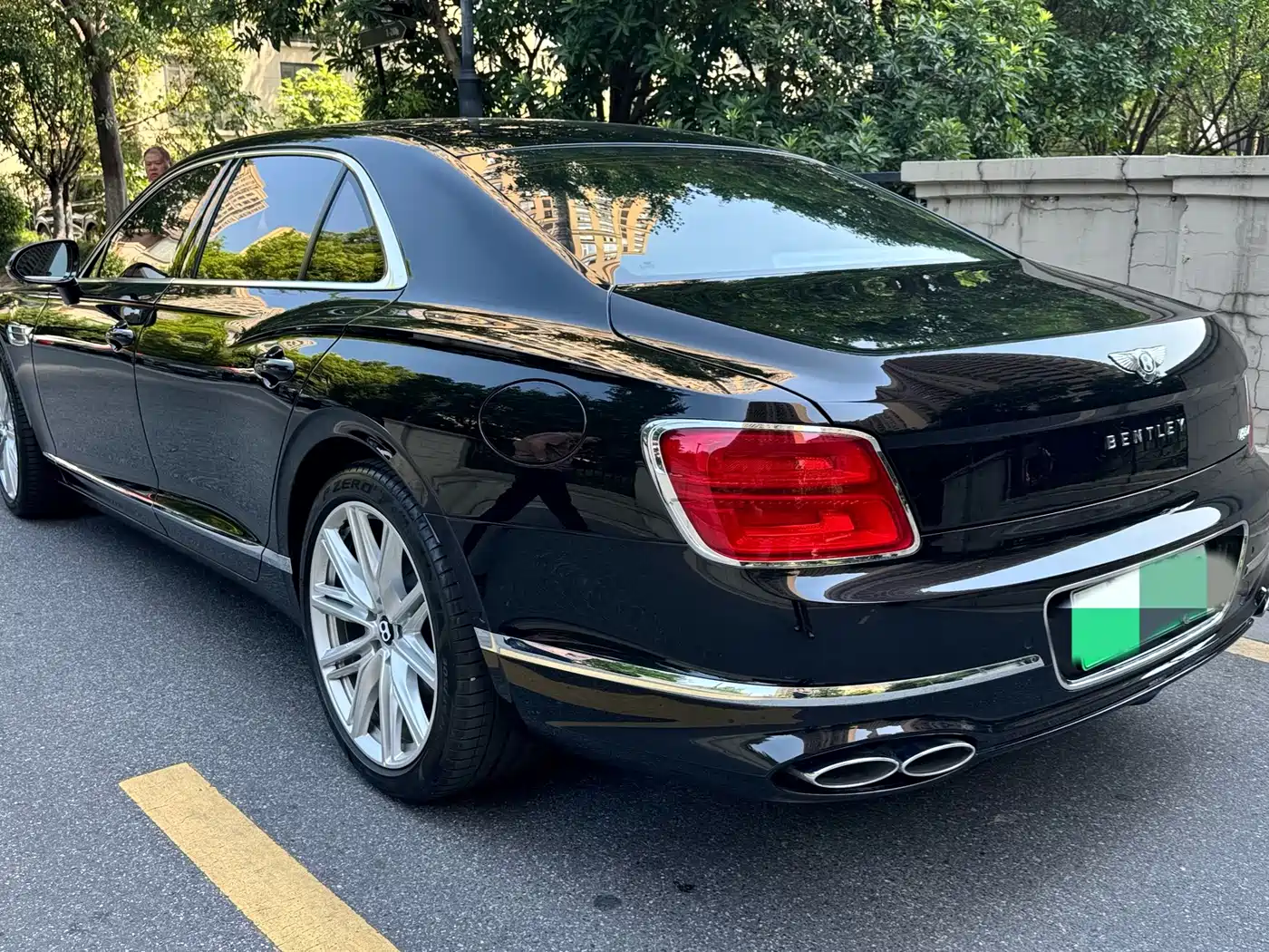 2024 Bentley Flying Spur Plug-in Hybrid