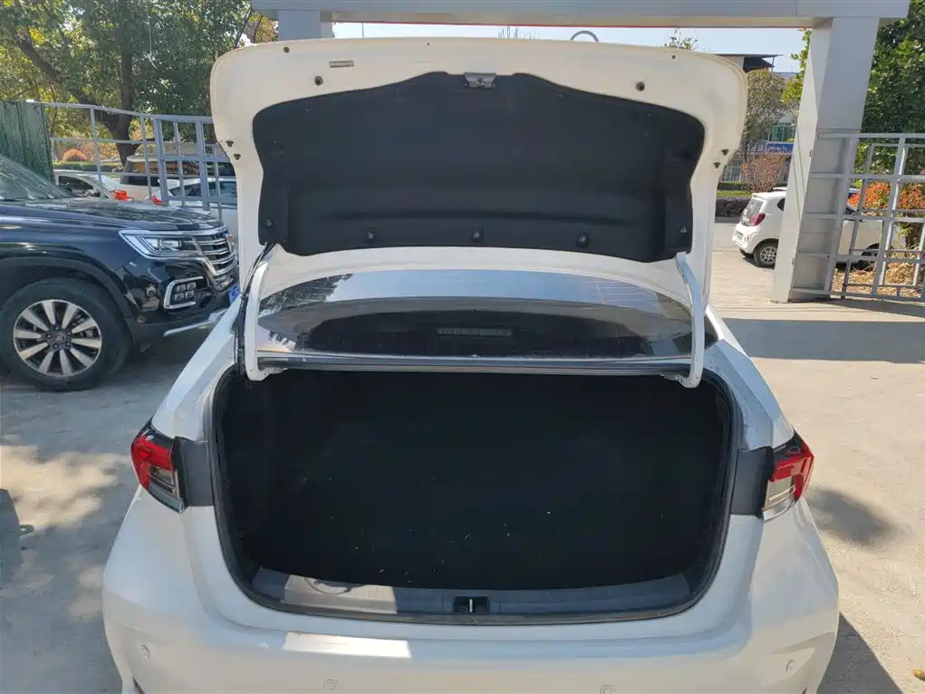 Toyota Corolla 2021 1.2T S-CVT Elite Edition фото 12