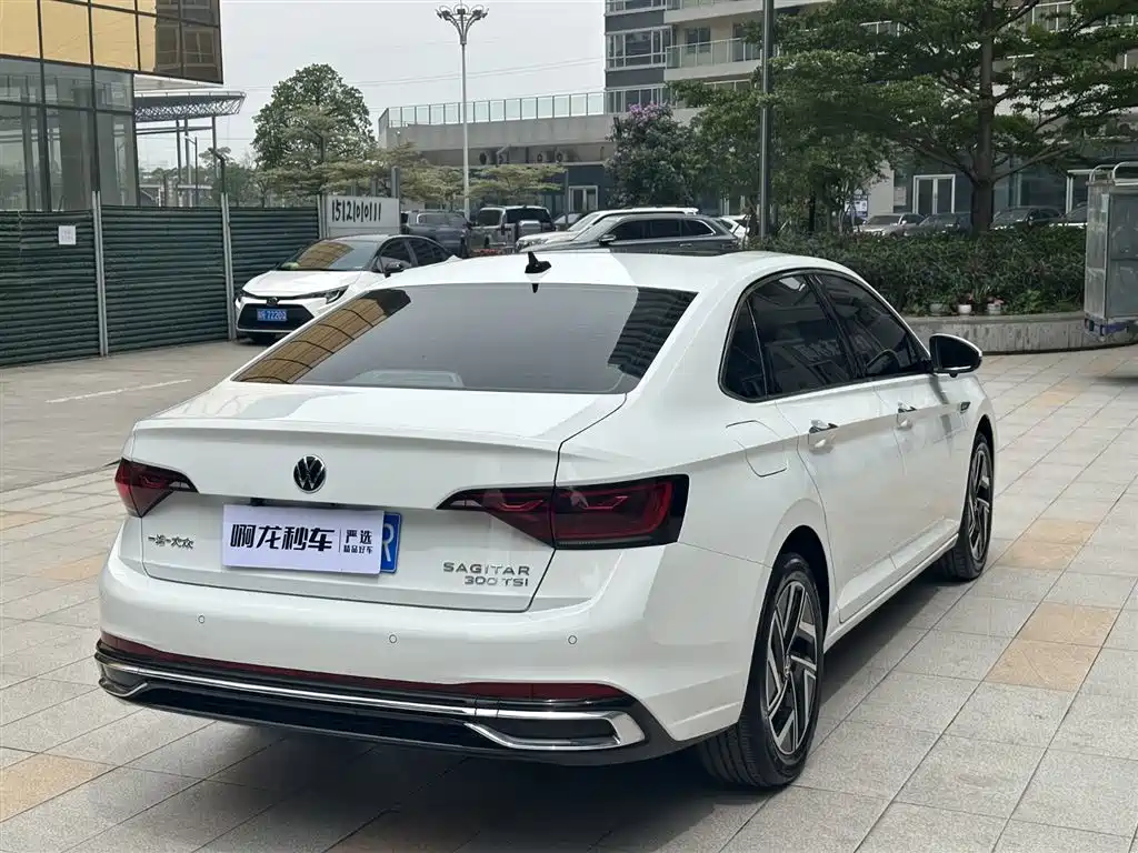 Volkswagen Sagitar 2023 300TSI DSG Surpassing Edition фото 21