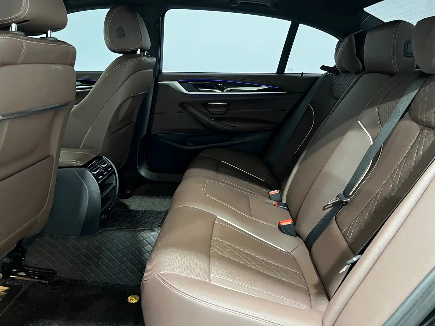 BMW 5 Series 2022 525Li M Sport Package фото 13