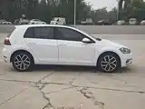 Фото 4 - Volkswagen Golf