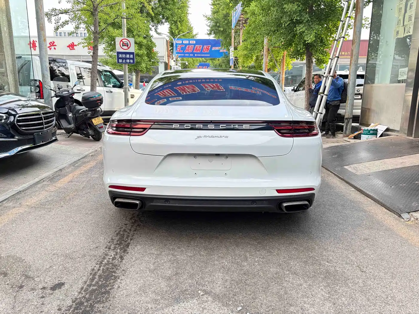 Porsche Panamera 2017 Panamera Executive Long Wheelbase 3.0T фото 5