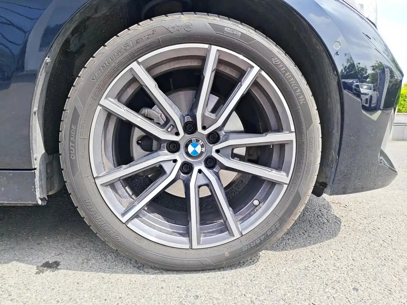 BMW 3 Series 2024 325Li M Sport Package фото 9