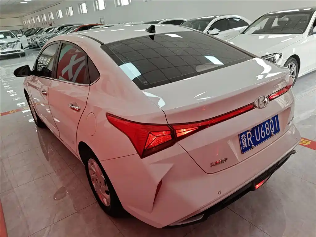 Hyundai Verna 2020 1.4L CVT GLS Cool Edition фото 5