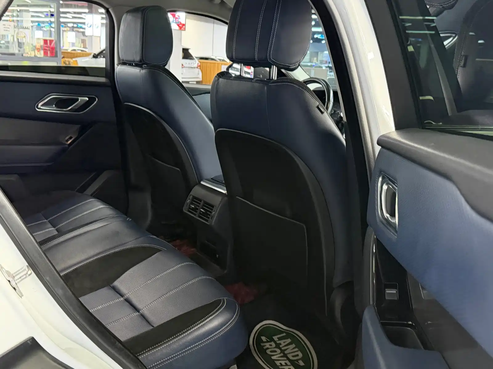 Фото 5 - Land Rover Range Rover Velar