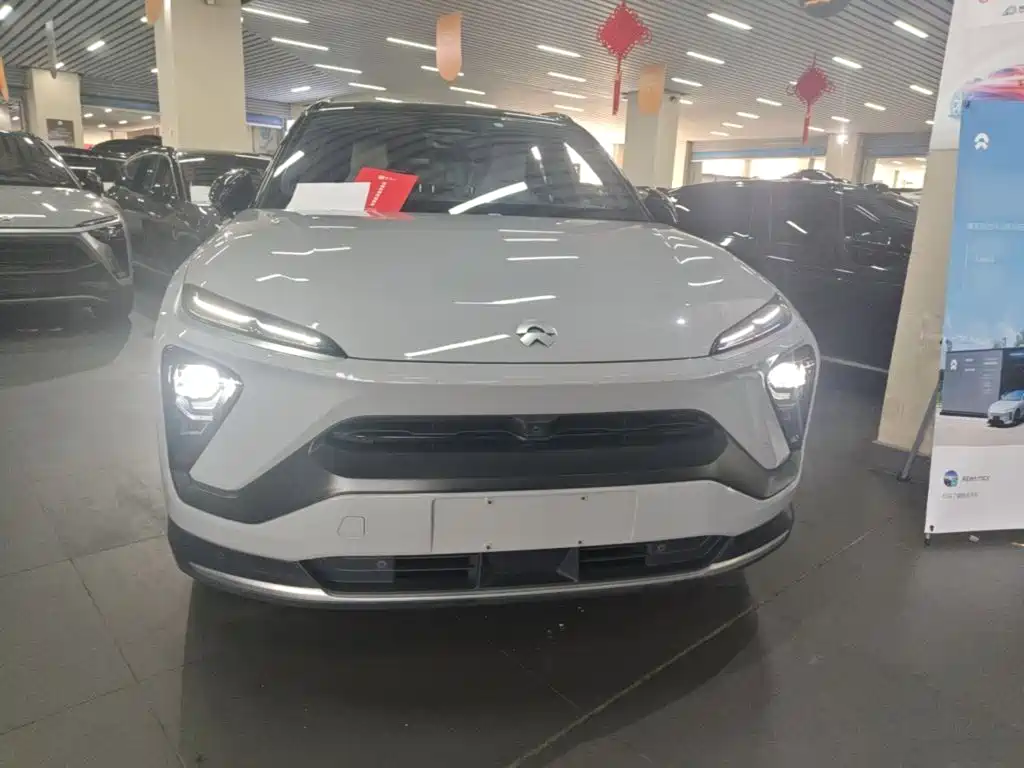 Фото 3 - NIO ES6