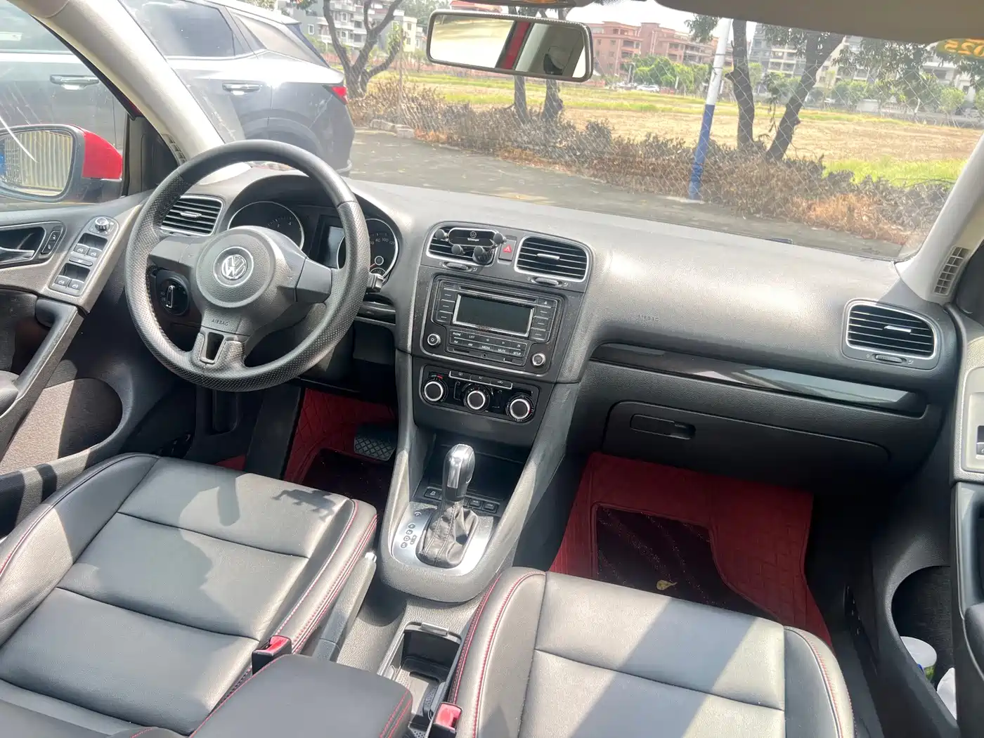 Фото 21 - Volkswagen Golf