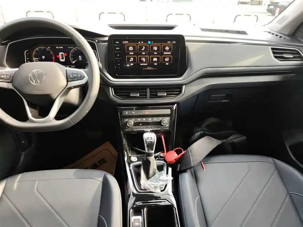 Volkswagen Tharu 2025 New Edge 300TSI Enjoyment Edition фото 13