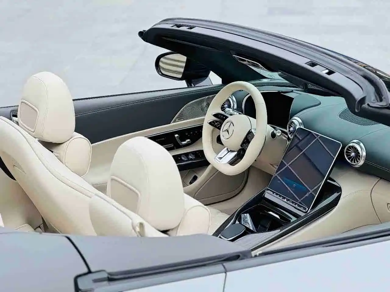Mercedes-Benz SL-Class AMG 2024 2024 AMG SL 63 4MATIC+