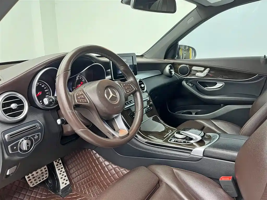 Mercedes-Benz GLC 2016 GLC 260 4MATIC Dynamic фото 13
