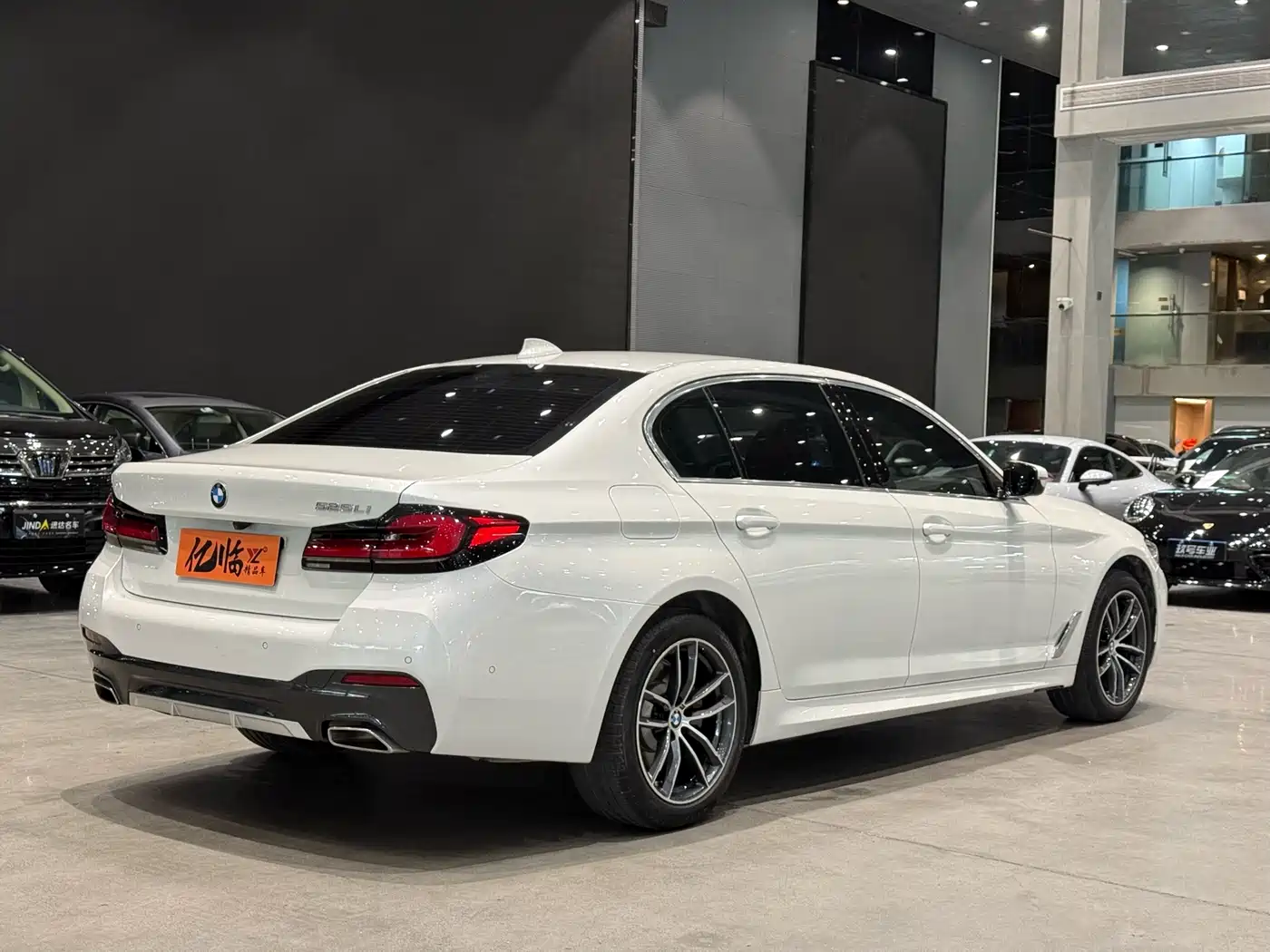 BMW 5 Series 2022 Model Second Facelift 525Li M Sport Package фото 16