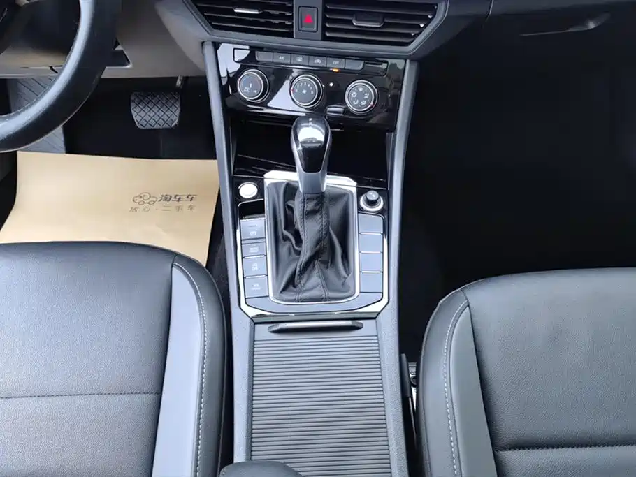 Volkswagen Sagitar 2022 200TSI DSG Soaring Edition фото 16