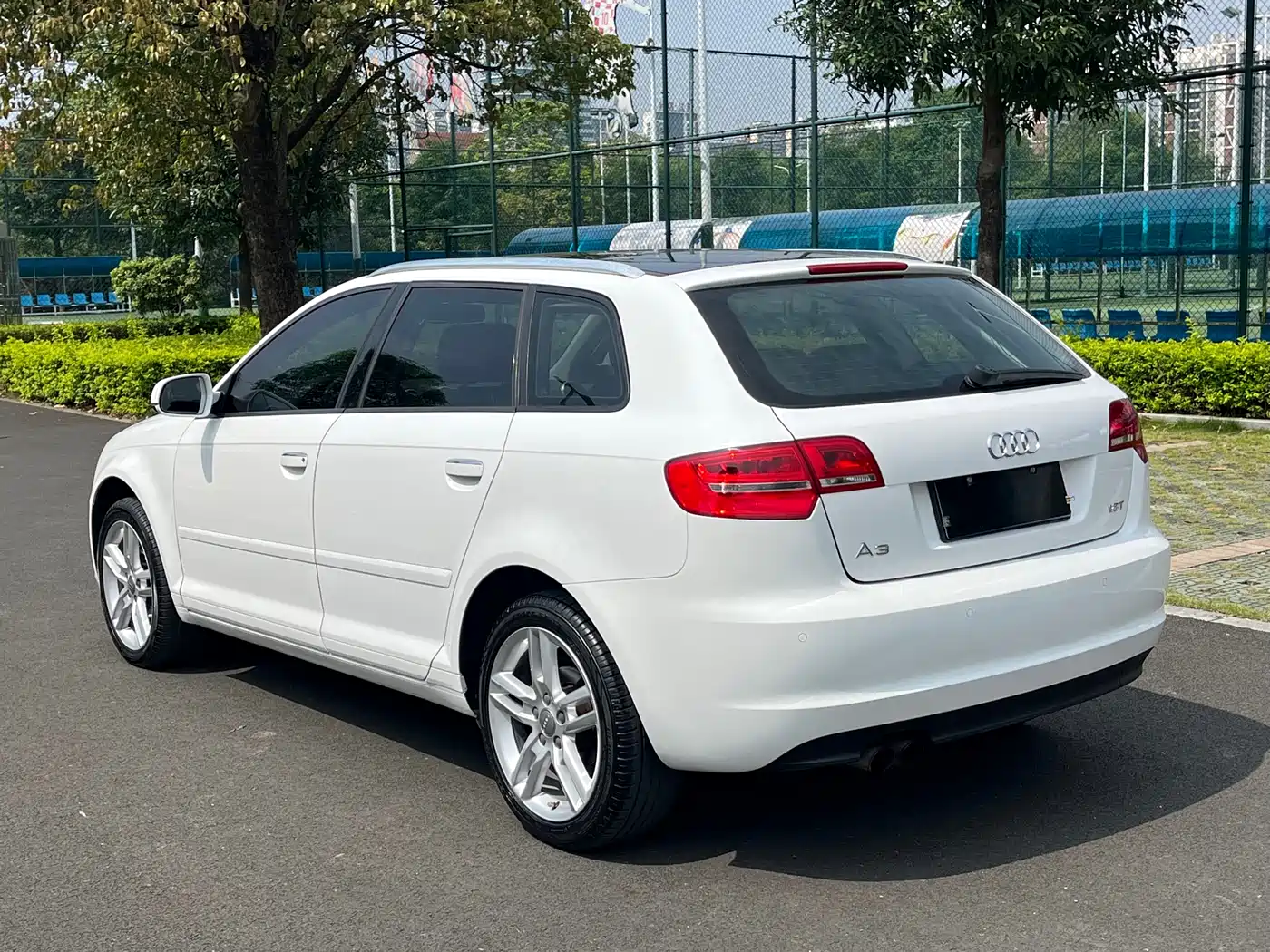 Audi A3 (Import) 2012 Sportback 1.8T Luxury фото 5