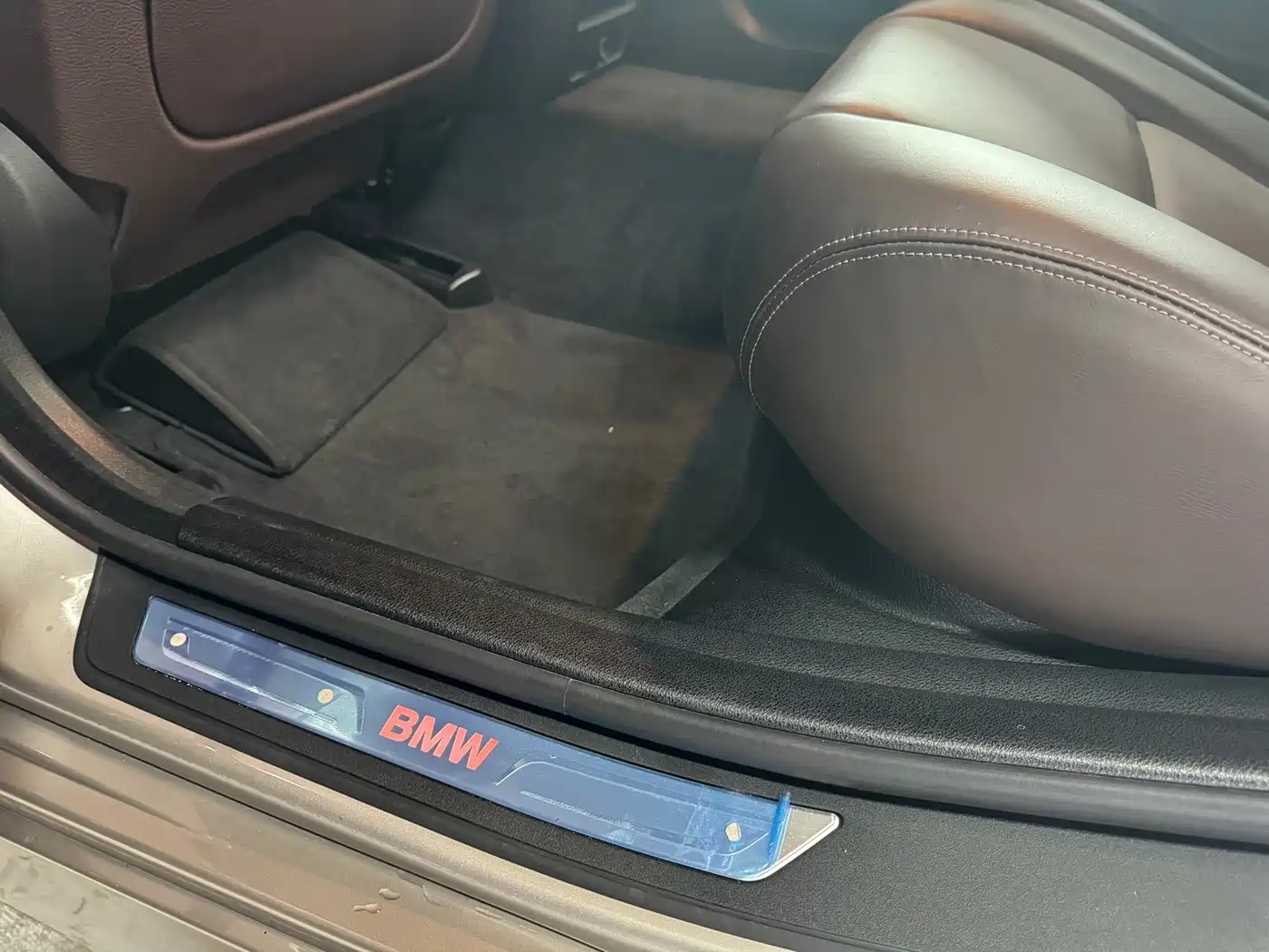 BMW 5 Series 2014 525Li Luxury Design Package фото 14