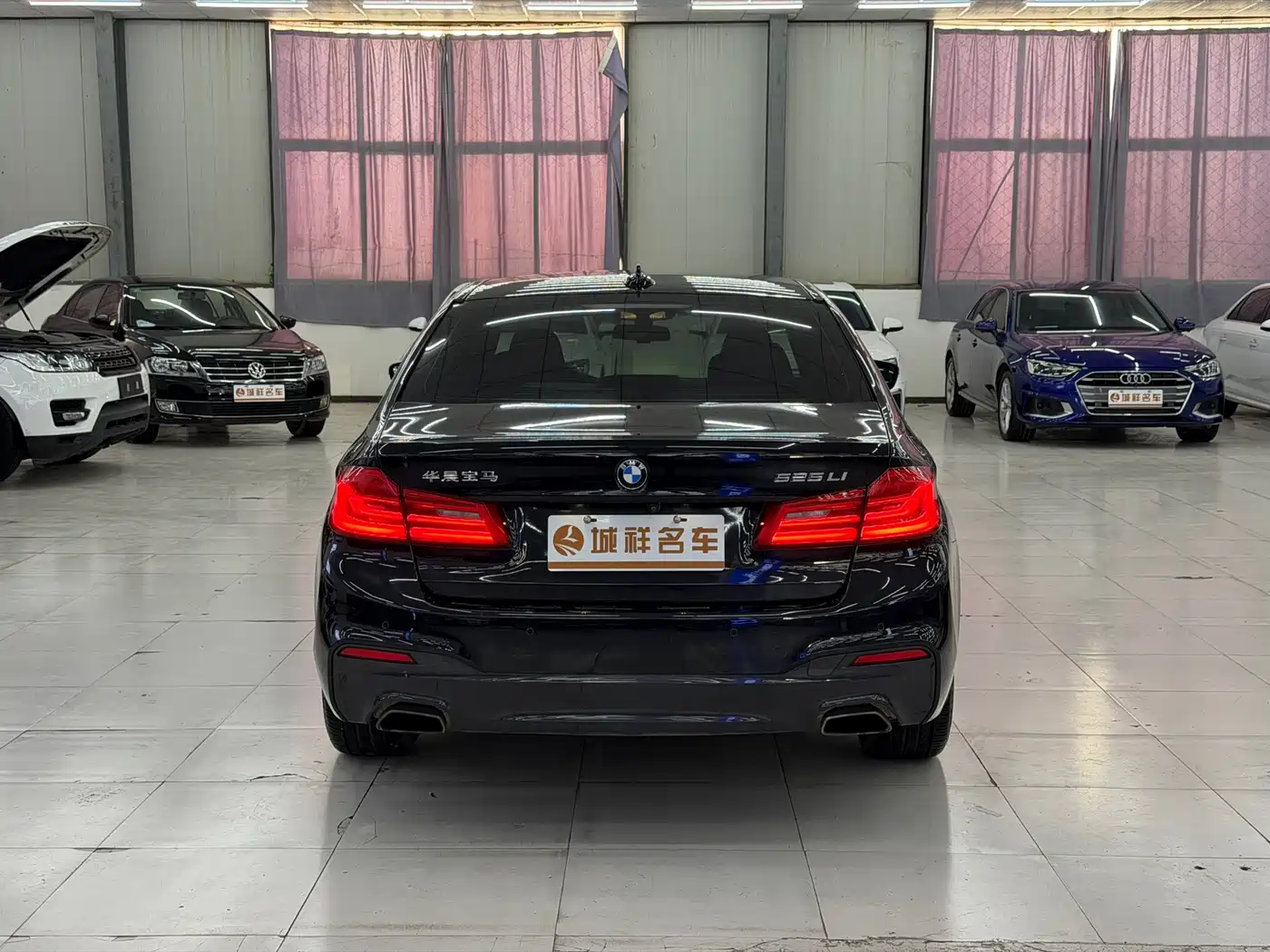 BMW 5 Series 2018 525Li M Sport Package фото 10