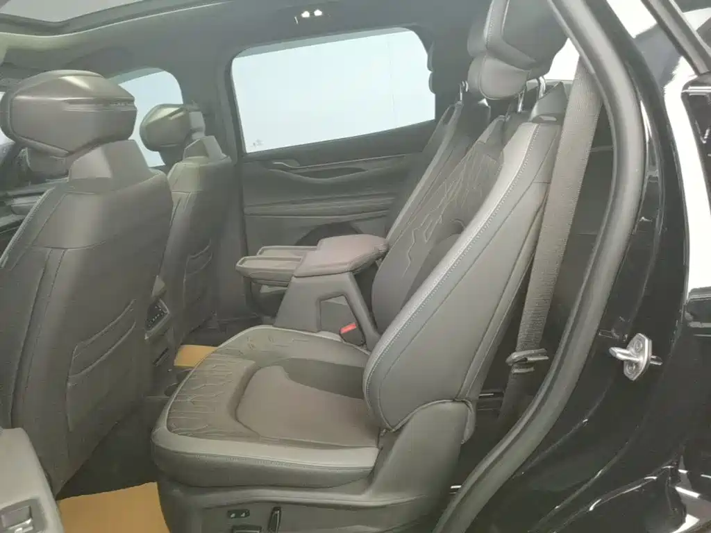 Ford Edge 2024 2023 Edge L 2.0T EcoBoost FWD 7-Seater Luxury