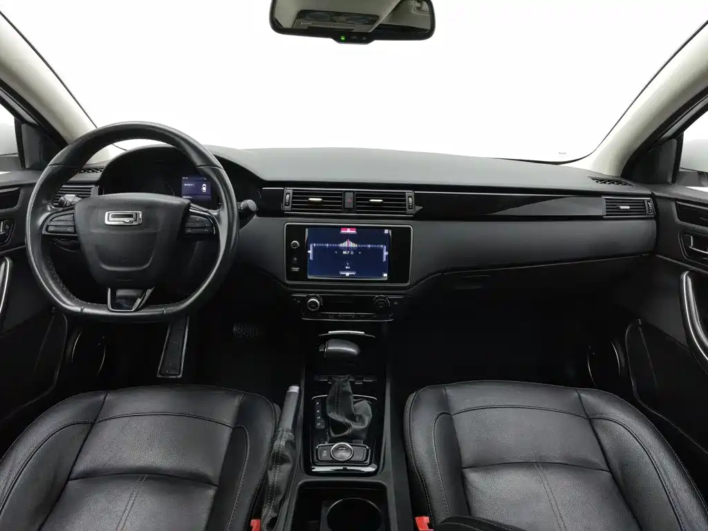 Qoros 3 2017 2016 Sedan 1.6T Automatic Zhizhen