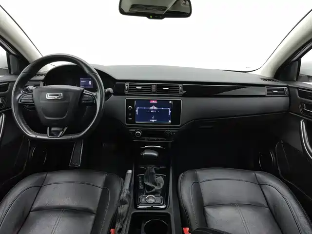 Qoros 3 2016 Sedan 1.6T Automatic Zhizhen — фото 5