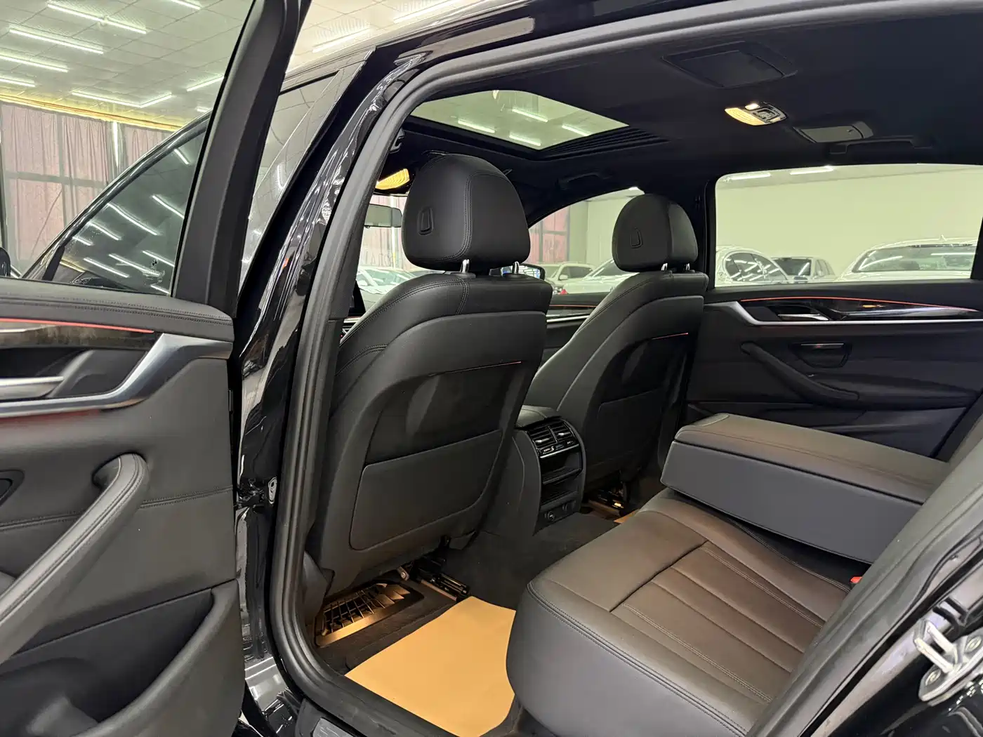 BMW 5 Series 2018 525Li M Sport Package фото 6
