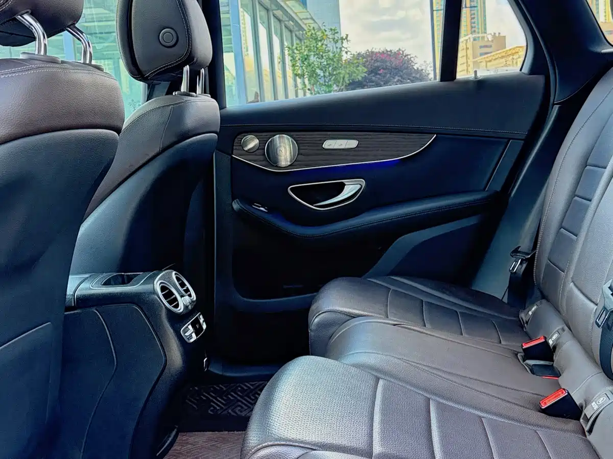 Фото 6 - Mercedes-Benz GLC