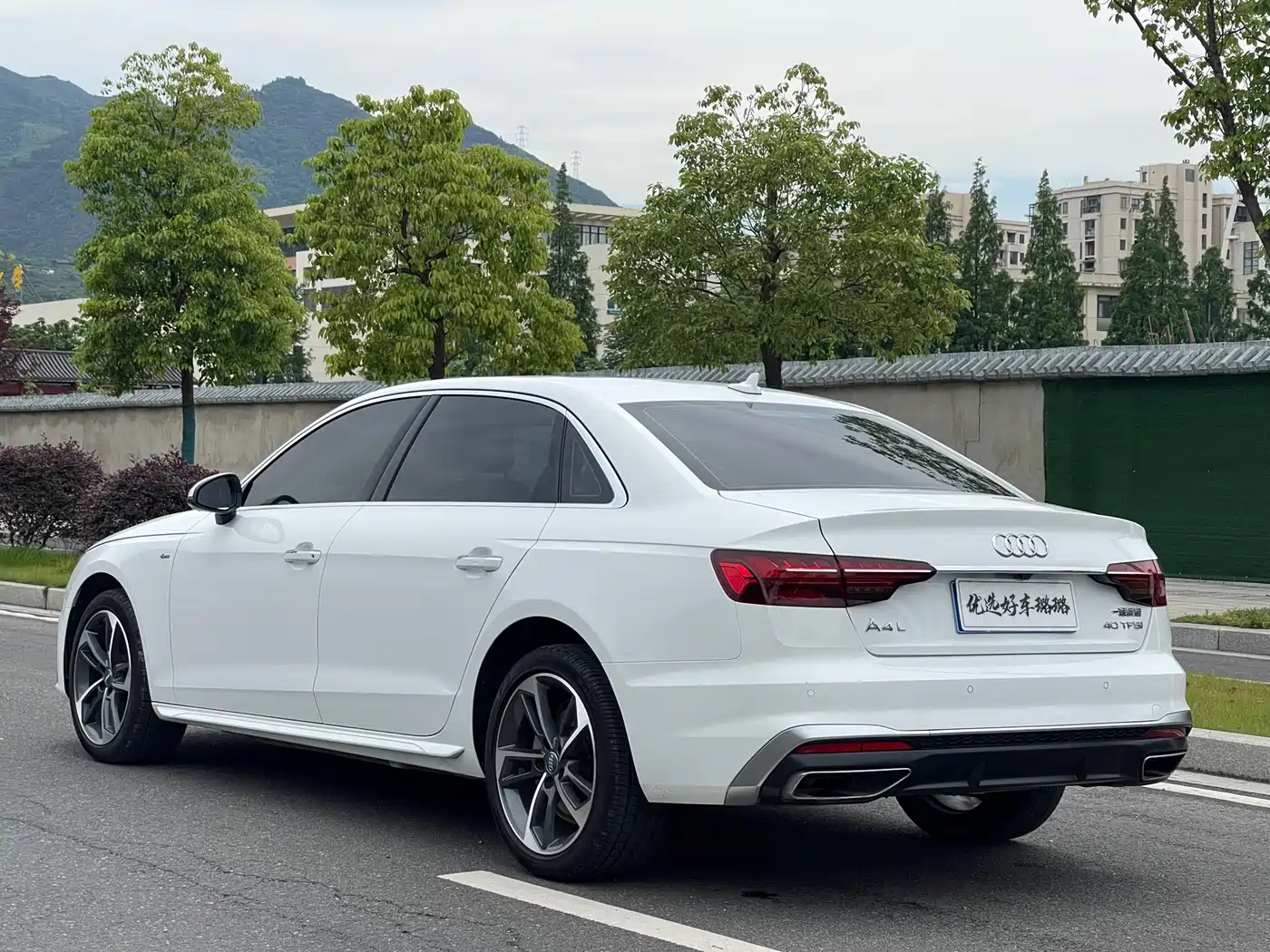 Audi A4L 2022 40 TFSI Fashion Dynamic фото 14