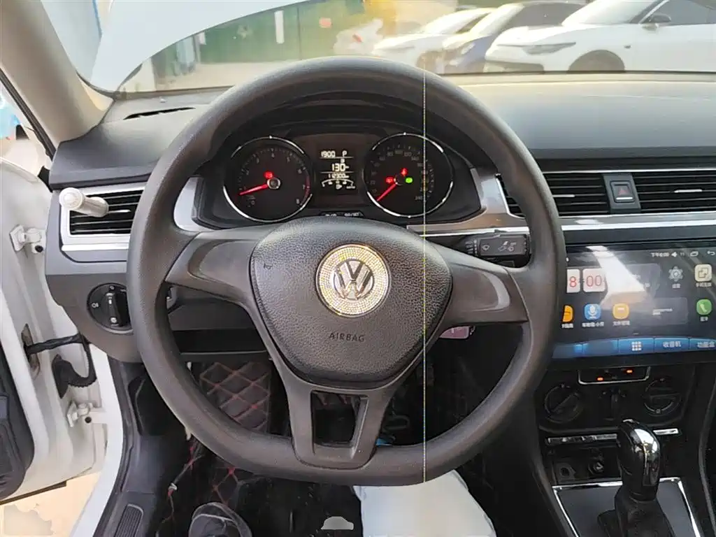Volkswagen Bora 2017 1.6L Automatic Fashion Edition фото 11