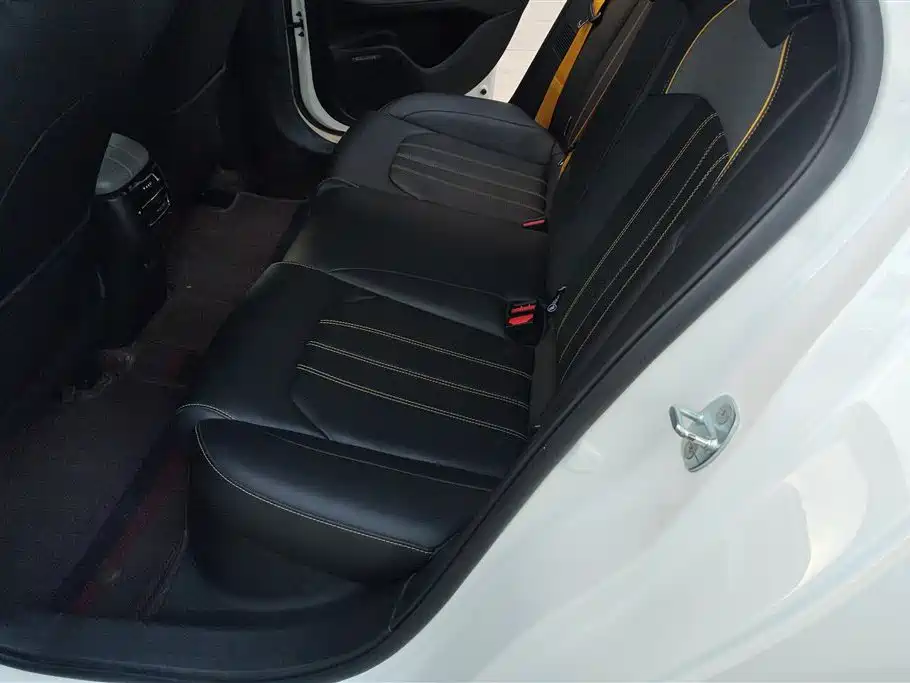 GAC Trumpchi Trumpchi Emkoo 2023 270T DCT J16 Edition фото 11