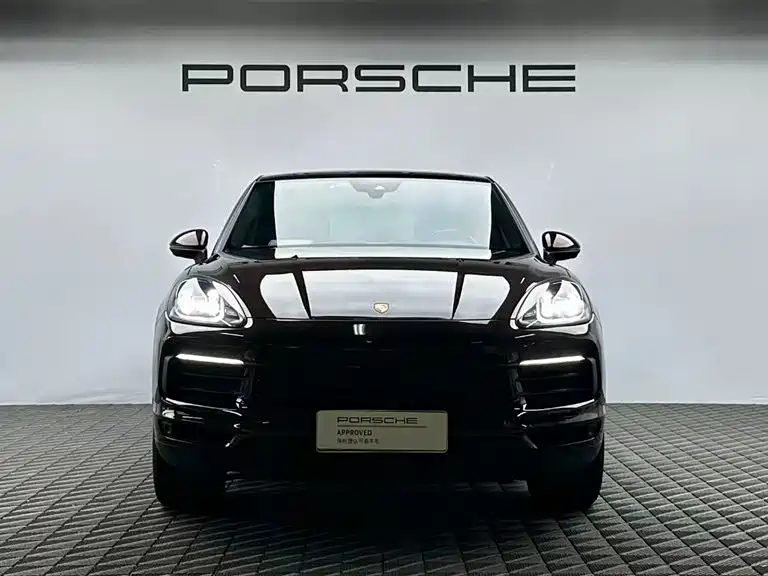 Porsche Cayenne New Energy 2020 Cayenne E-Hybrid Coupé 2.0T фото 2