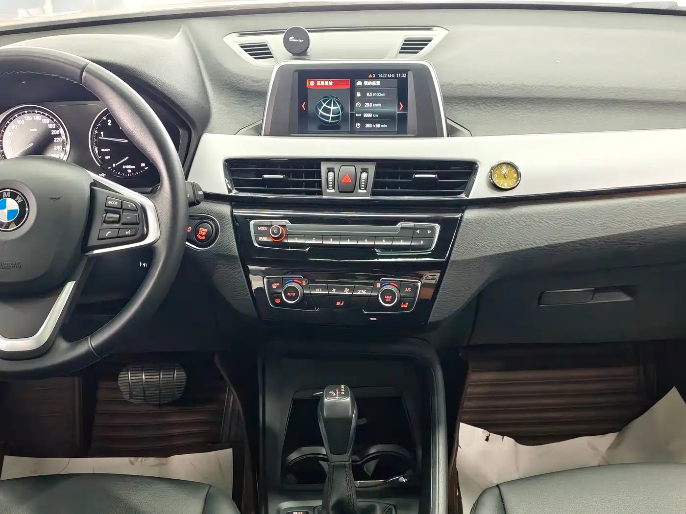 BMW X1 2019 sDrive20Li Leading Model фото 7