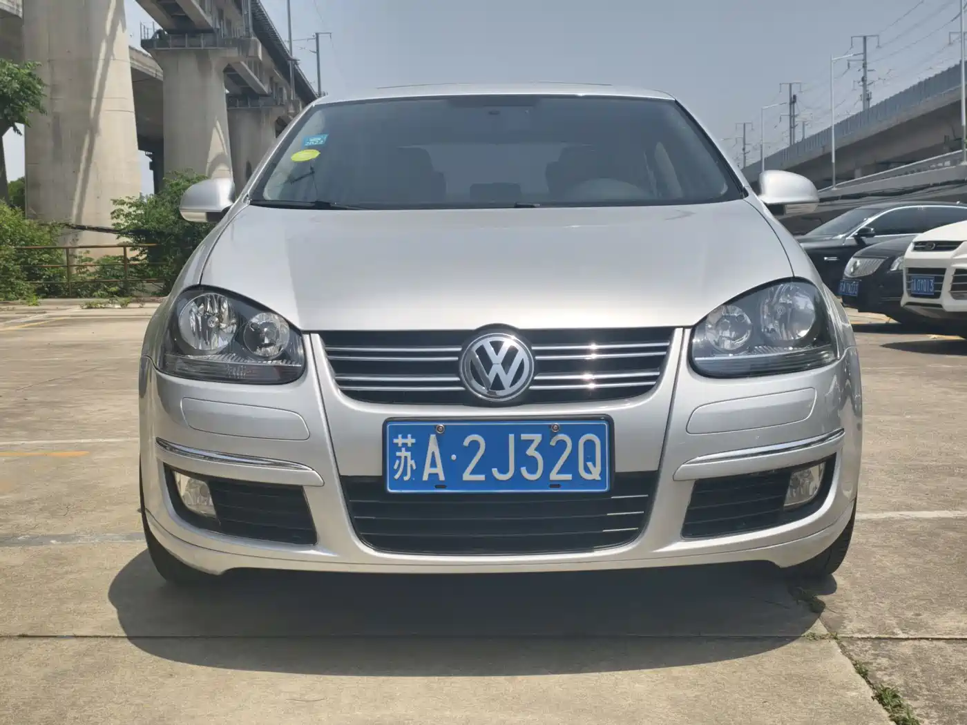 Volkswagen Sagitar 2011 1.6L Automatic Fashion