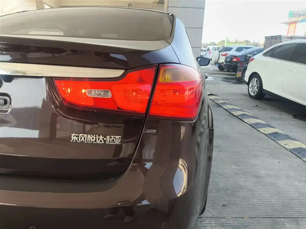 Kia K3 2015 1.6L Automatic GLS фото 8