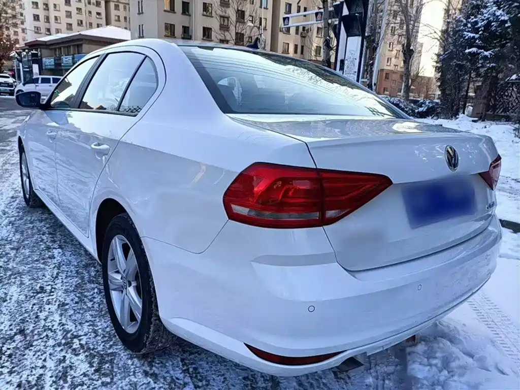 Volkswagen Lavida 2018 Classic 1.5L Manual Trend China VI фото 5