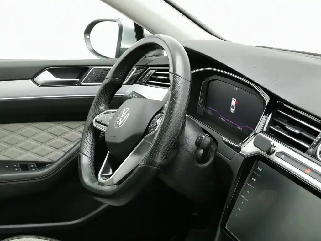 Photo 22 - Volkswagen Magotan