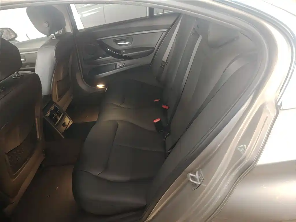 BMW 3 Series 2017 320Li Fashion фото 13