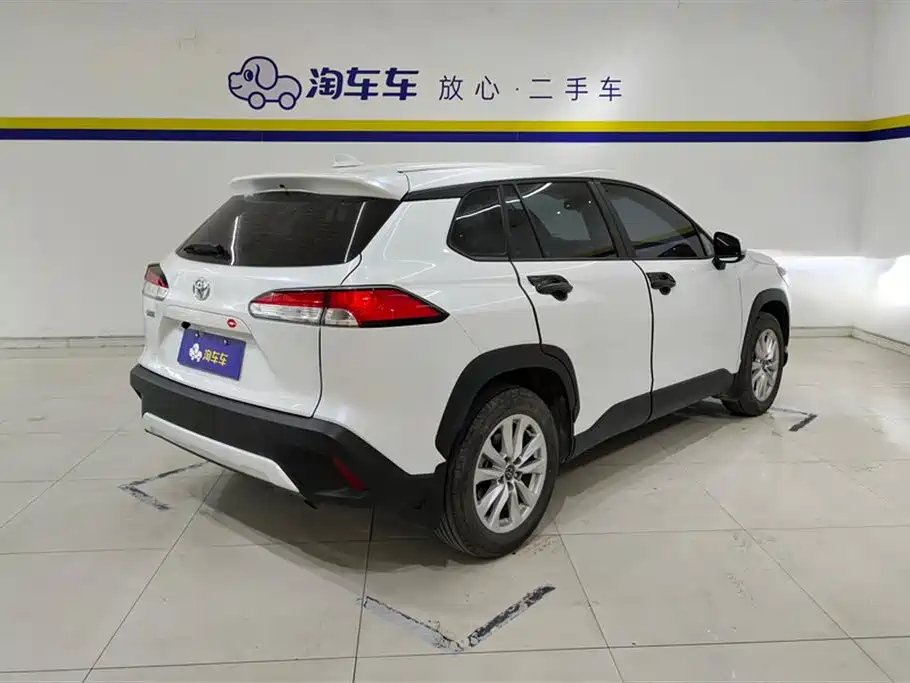 Toyota Corolla Cross 2024 Model 2.0L Pioneer Edition фото 3