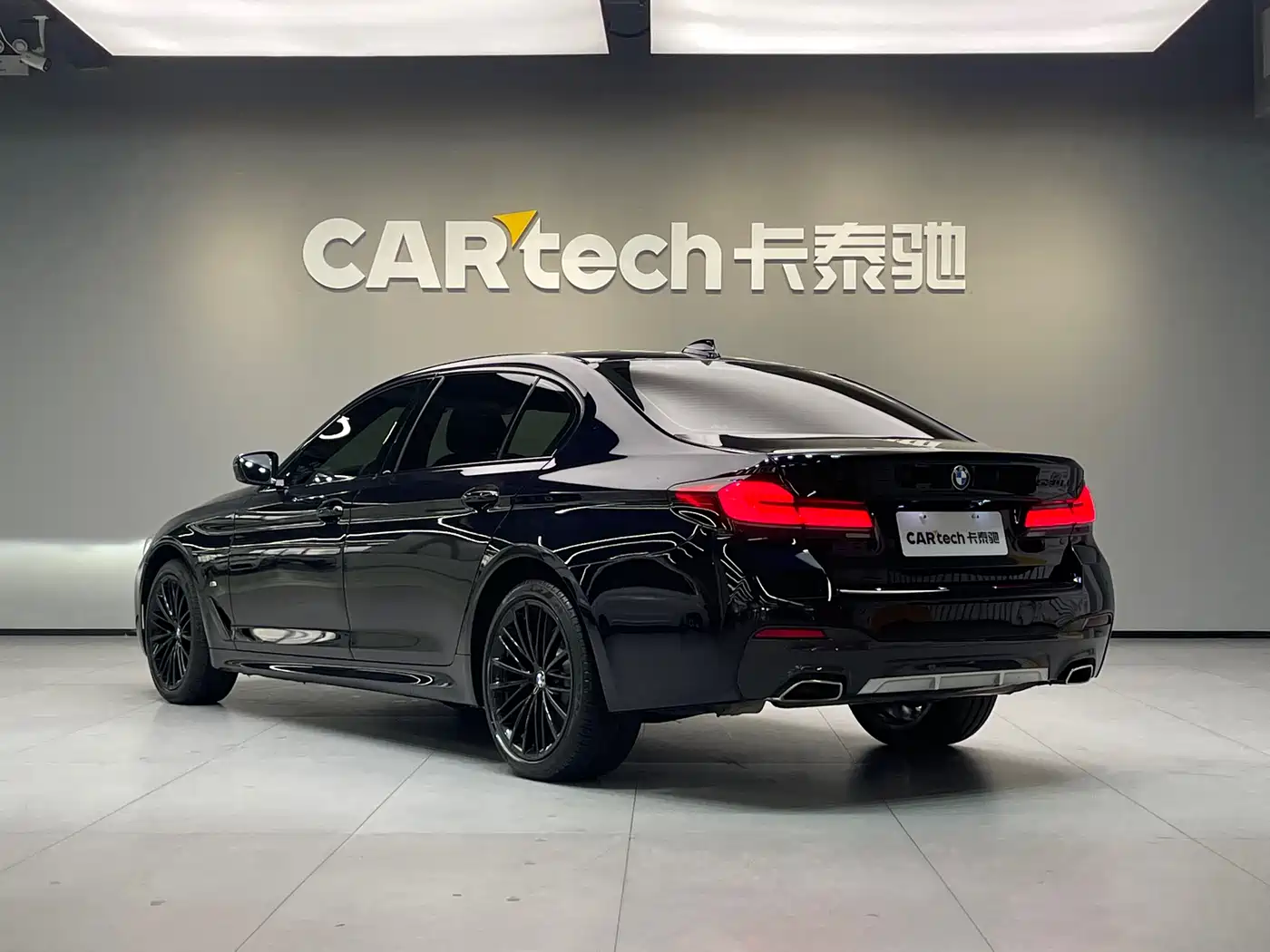 BMW 5 Series 2022 Model Second Facelift 530Li Leading M Sport Package фото 6