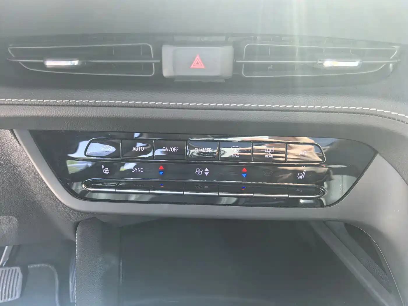 Buick Envision S 2022 Envision S 652T 2WD Luxury фото 7
