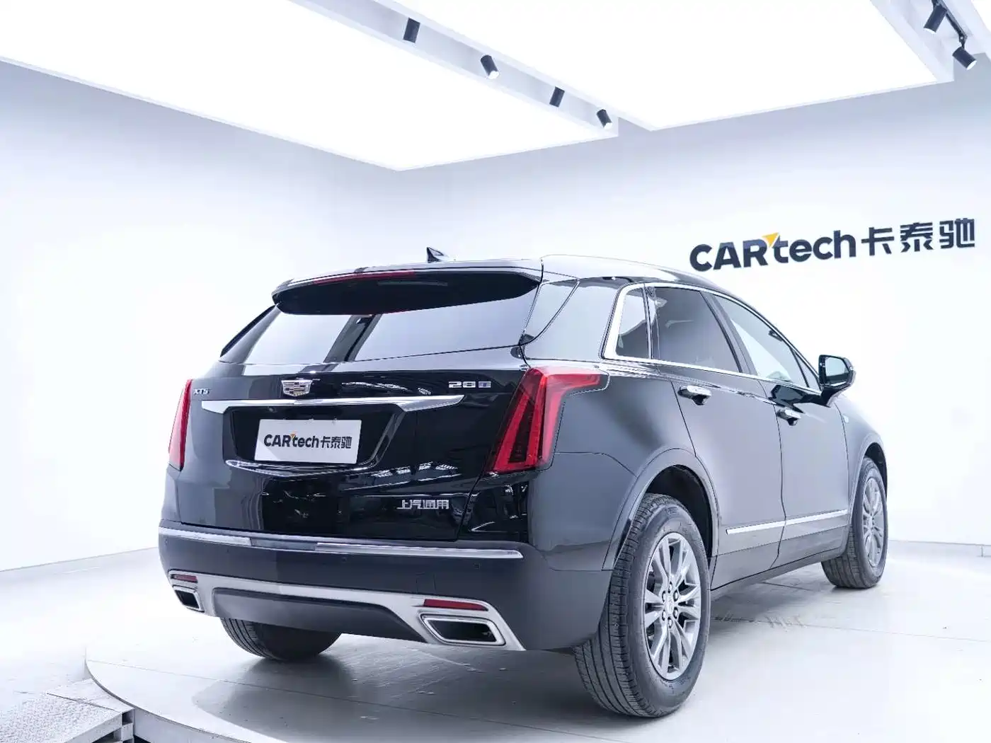 Cadillac XT5 2022 2.0T 2WD Luxury фото 19
