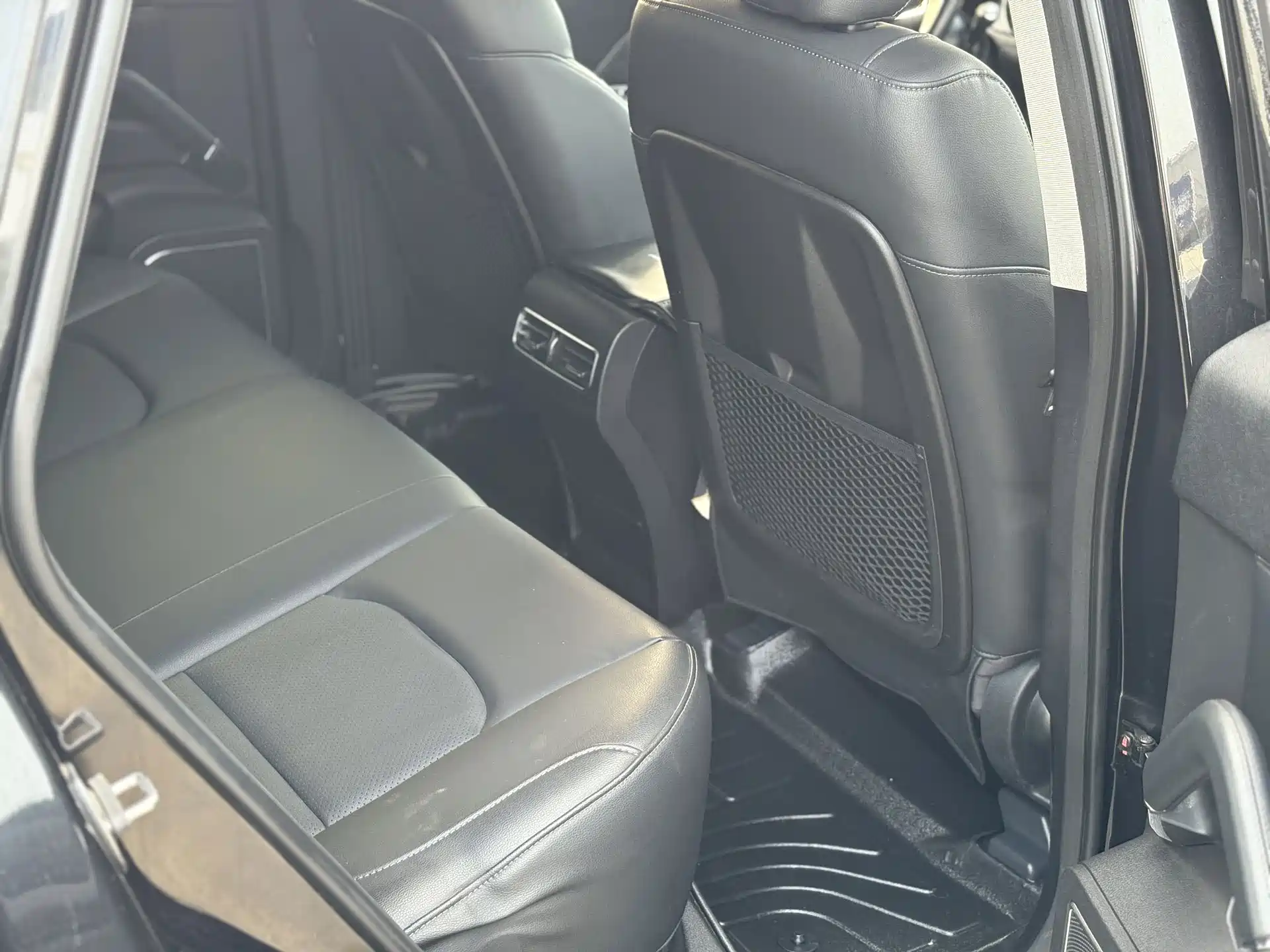 Photo 9 - Zotye T600