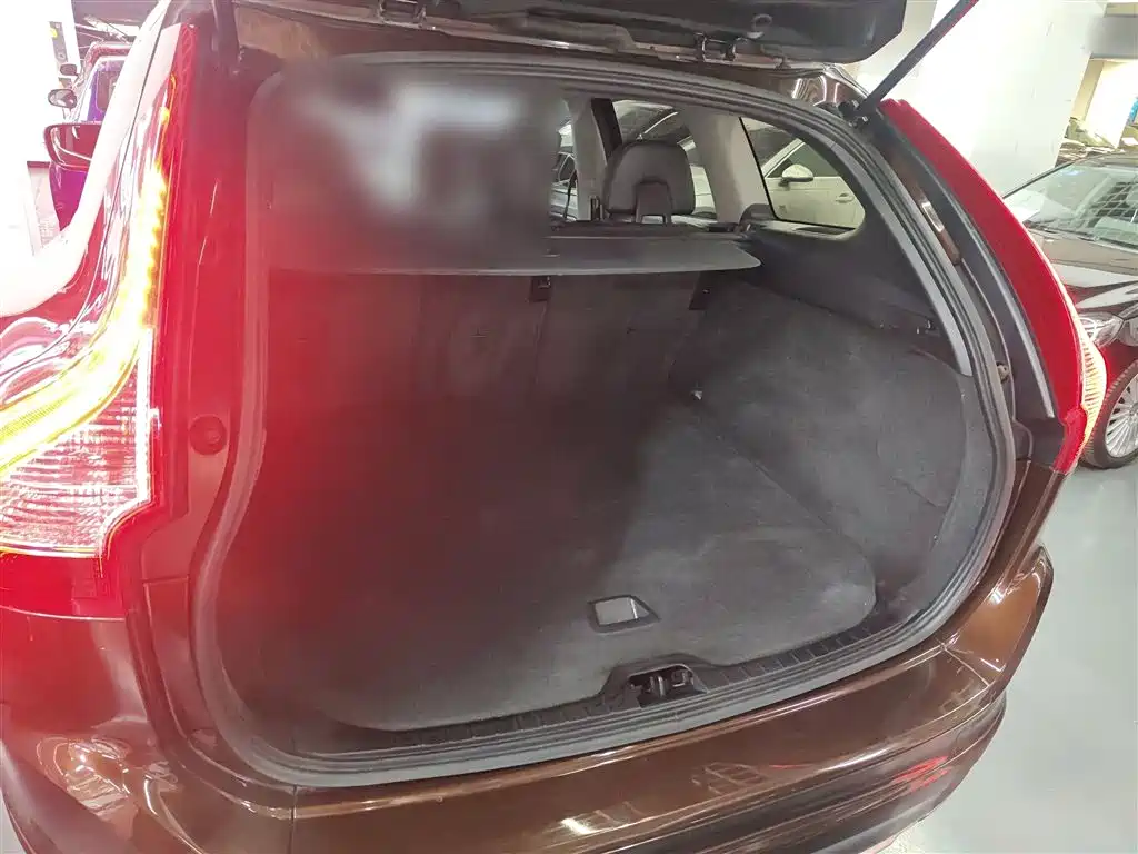 Фото 9 - Volvo XC60