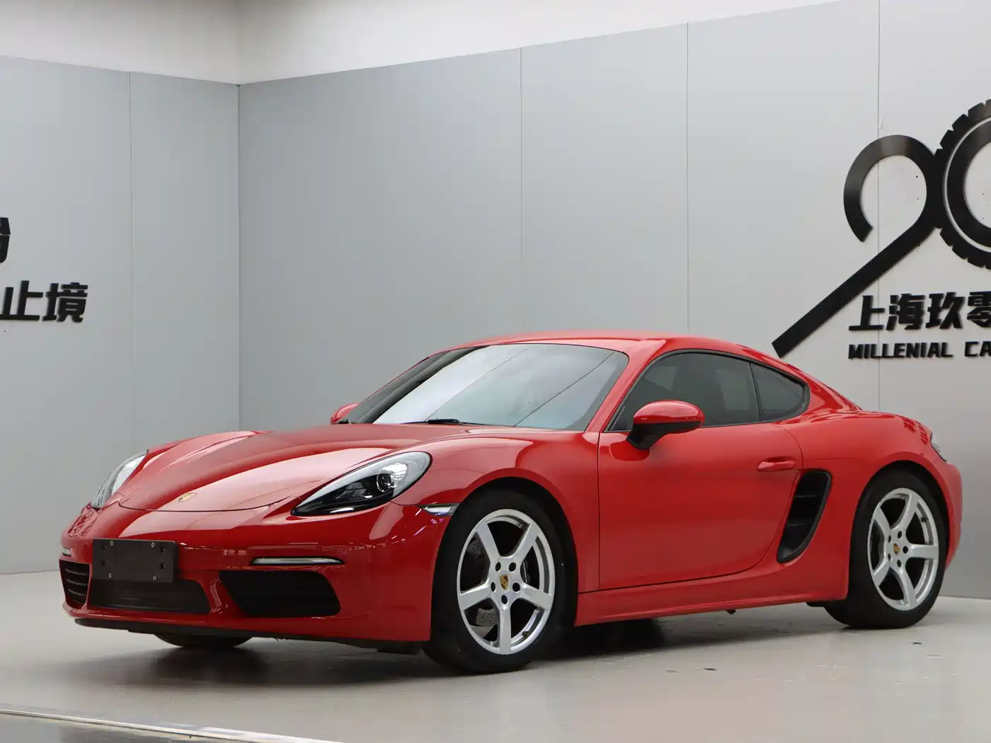 Porsche 718 2018 Cayman 2.0T фото 3