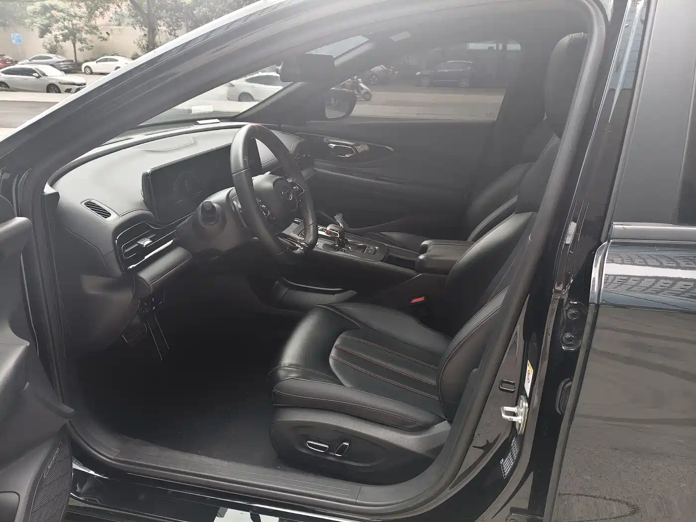 GAC Trumpchi Trumpchi Emkoo 2021 270T DCT J15 Edition фото 5