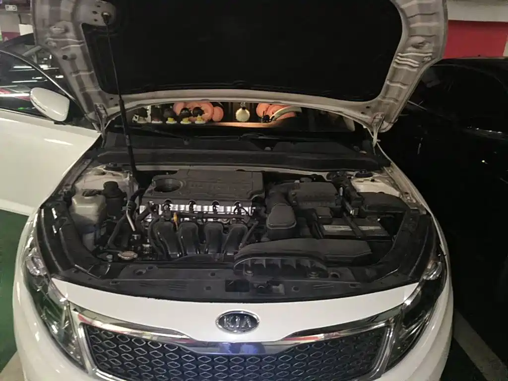 Photo 3 - Kia K5