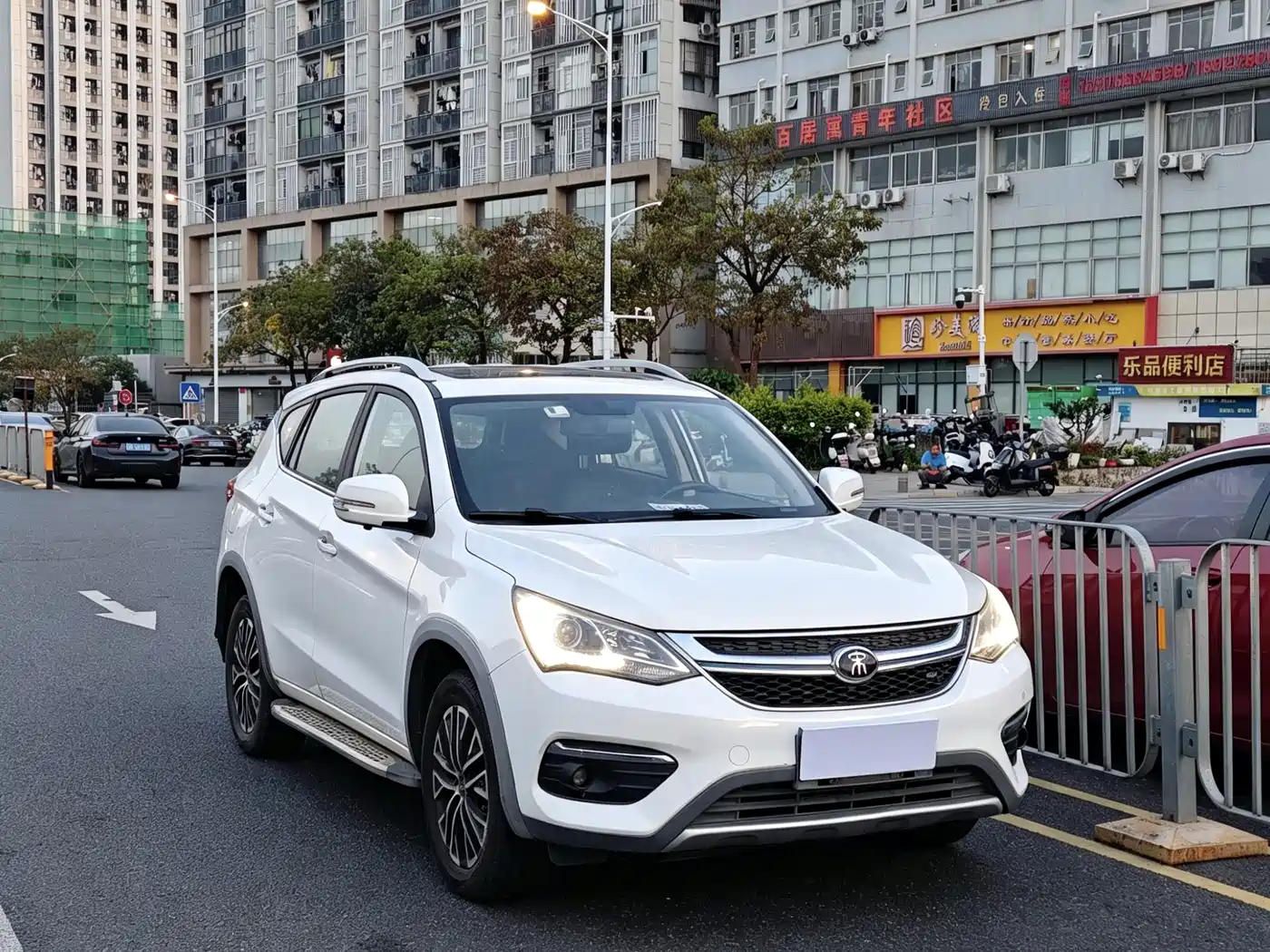 BYD Song New Energy 2017 Song DM 1.5TID Full-time 4WD Luxury фото 3
