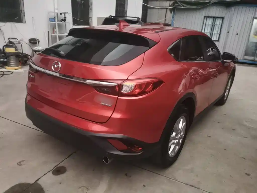 Фото 7 - Mazda CX-4