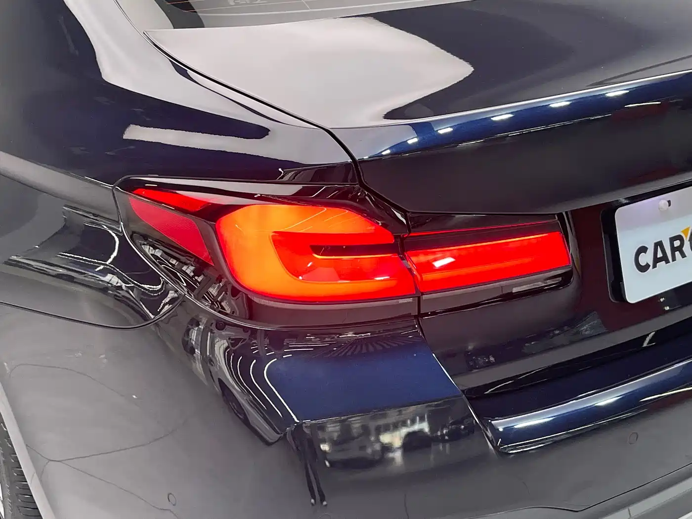 BMW 5 Series 2022 Model Second Facelift 530Li Leading M Sport Package фото 24