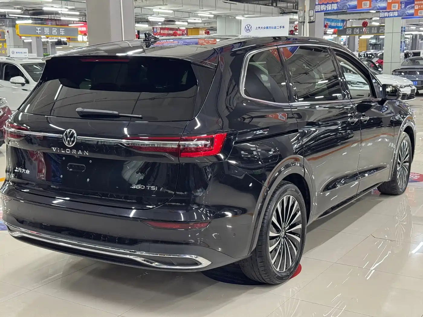 Volkswagen Viloran 2024 380TSI Executive Edition фото 11